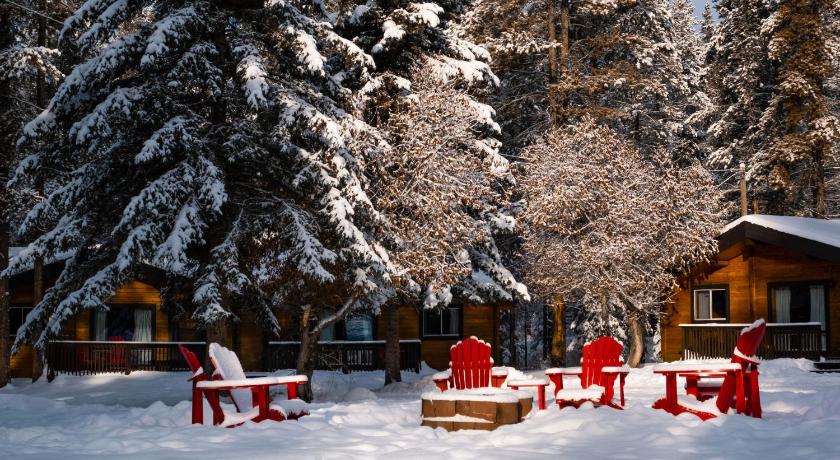 Castle Mountain Chalets photo