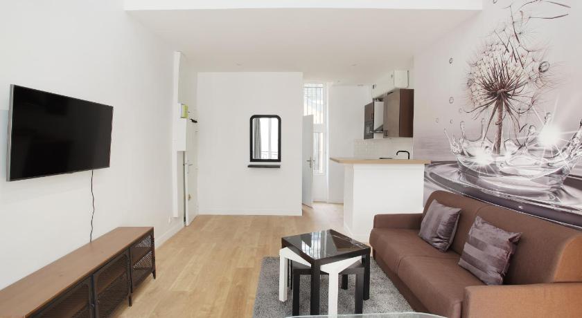 Image of One-Bedroom Apartment 6