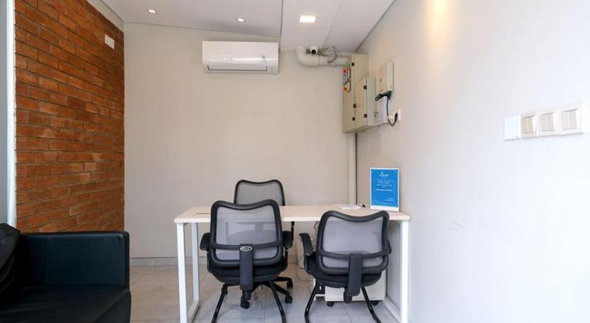 LeGreen Suite Semanggi
