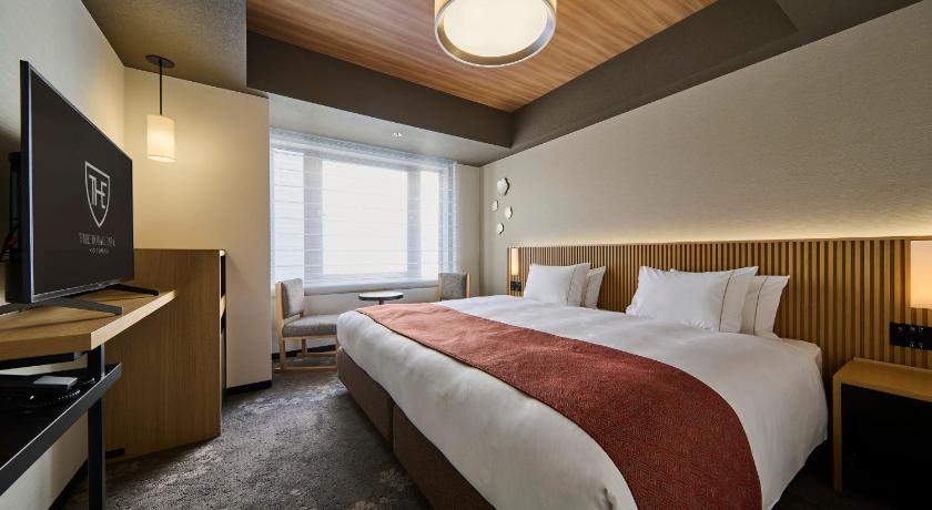Image of Standard King Room without View - Non-Smoking 0