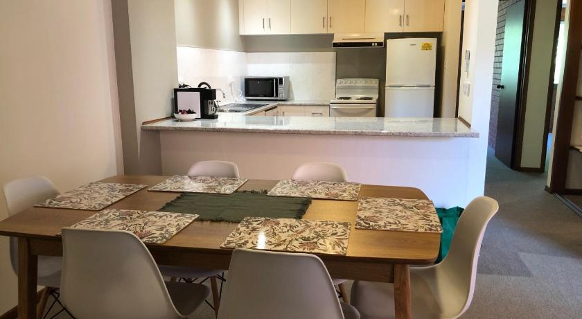Kingston Pines — Hotel in Canberra