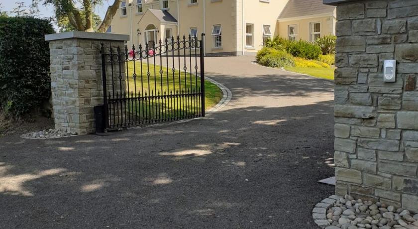 Magnificent House Bed No2 Double Room — Hotel in Kingscourt