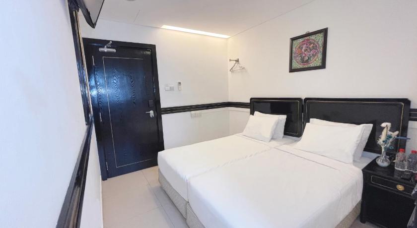 Image of Superior Twin Room 4