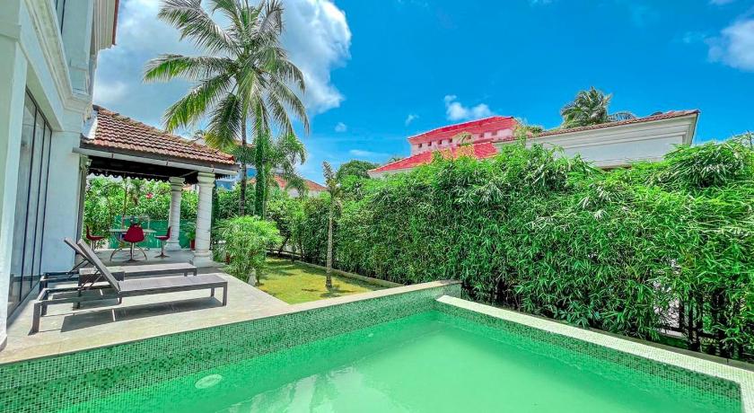 EKO STAY Luxe- CASA PALACIO VILLA photo