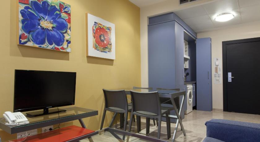 Apartamentos Vertice Sevilla Aljarafe