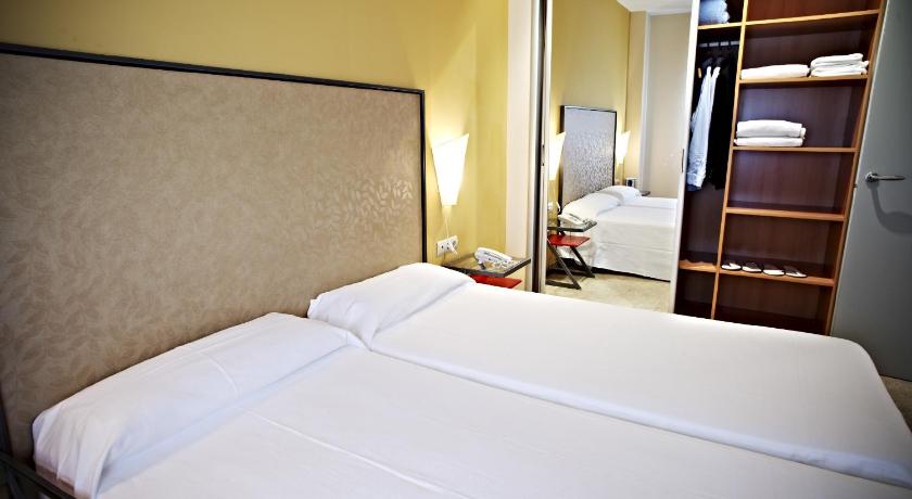 Apartamentos Vertice Sevilla Aljarafe