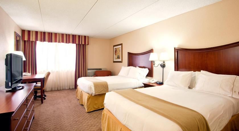 Holiday Inn Express Milwaukee - West Medical Center