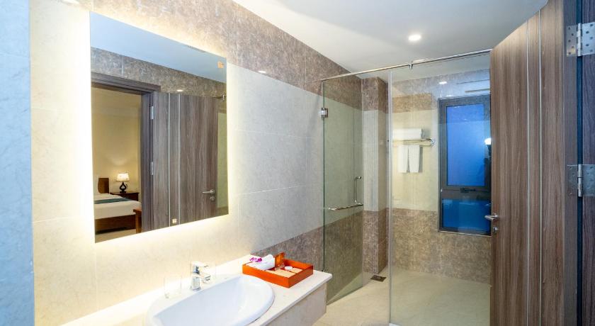 Image of Deluxe Ocean View Double Room 2