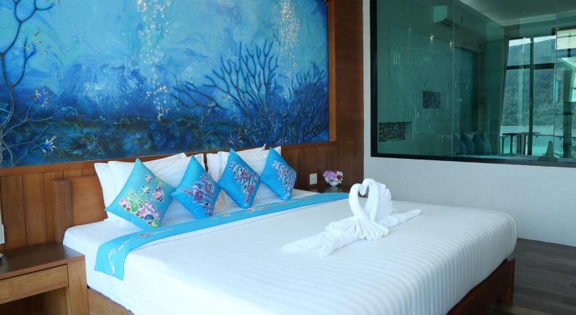 รูปของห้องเตียงใหญ่พร้อมระเบียงและวิวทะเล (Double Room with Balcony and Sea View) 7