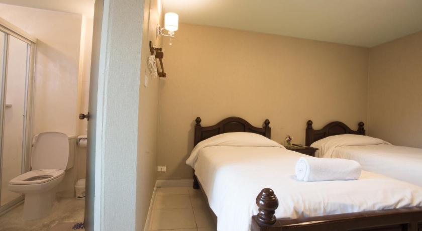 Image of Standard Twin Room 5