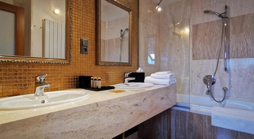 Boutique Hotel Slavia photo