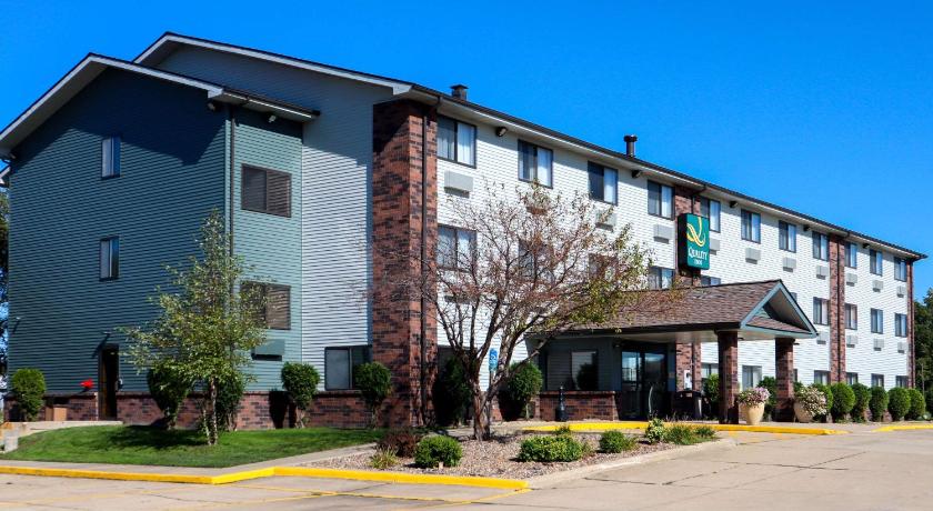 Quality Inn & Suites Bloomington