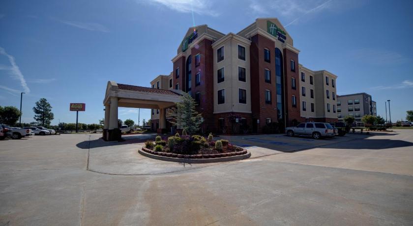 Holiday Inn Express Hotel & Suites Oklahoma City-West Yukon