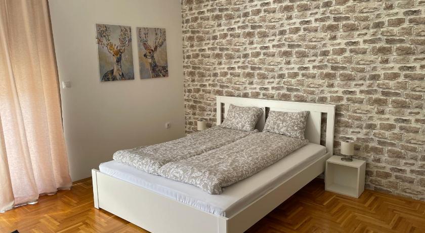 Apartman Sunny — Hotel in Sombor