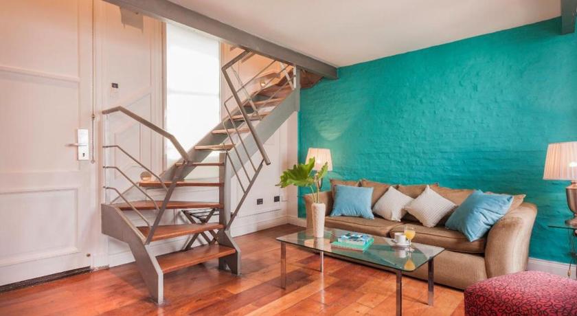 Image of Superior Suite 9