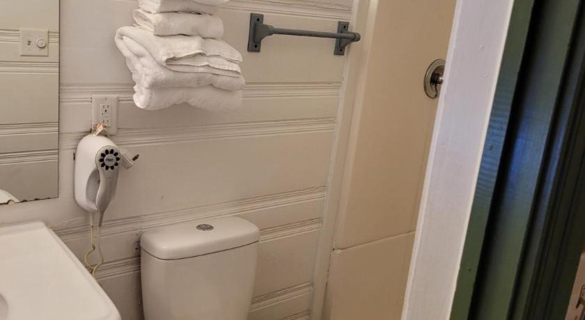 Shaver Lake Village Hotel photo