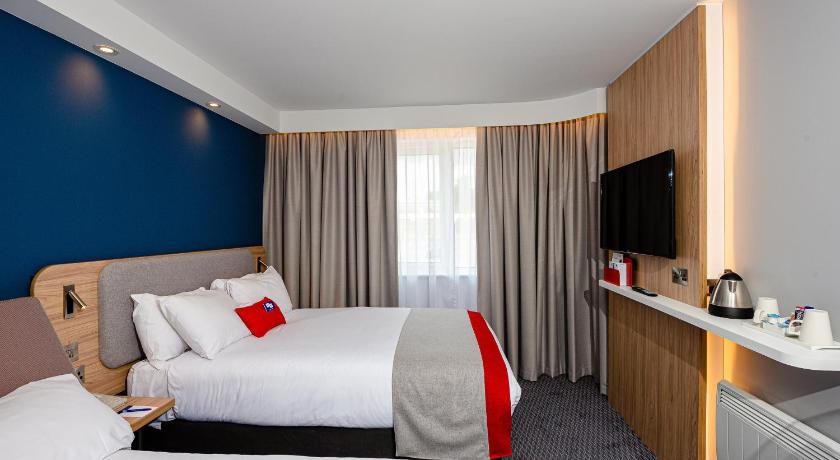 Holiday Inn Express Canterbury