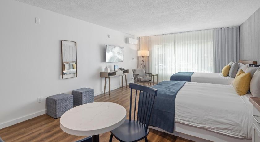 Image of Superior Queen Room with Two Queen Beds 1
