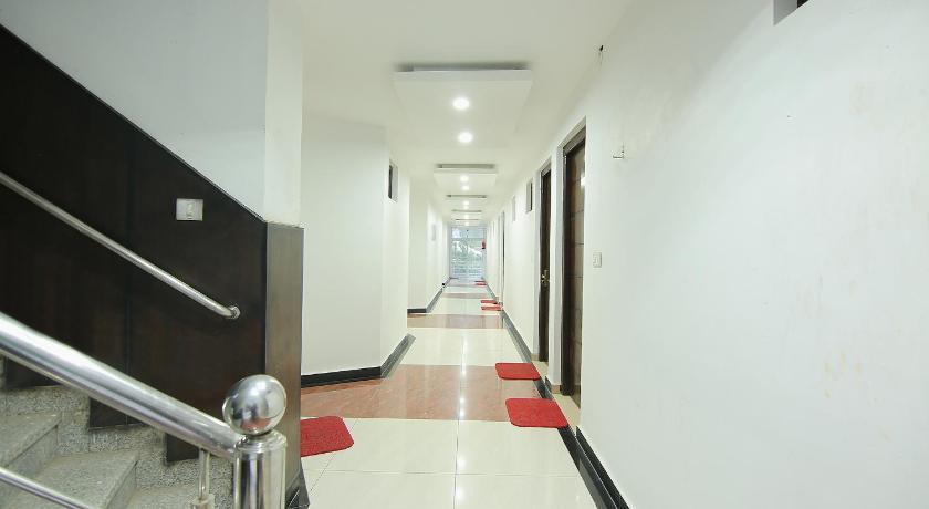 FabHotel Sakshi