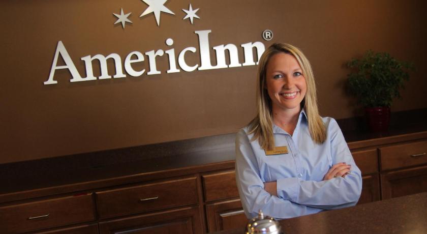 AmericInn by Wyndham West Burlington