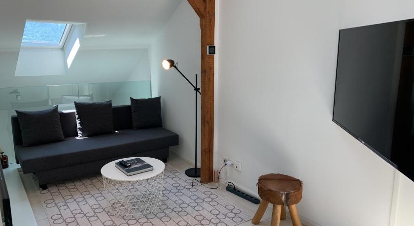 Image of Apartment - Split Level 5
