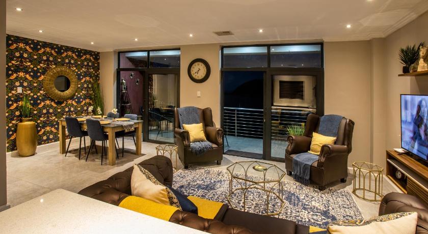 Stay at The Point- Royal Relaxing Retreat — Hotel in Durban