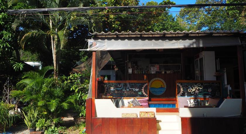Sundaze Samet - Bar &amp; Hostel — Hotel in Ko Samet