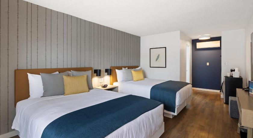 Image of Standard Queen Room with Two Queen Beds 0