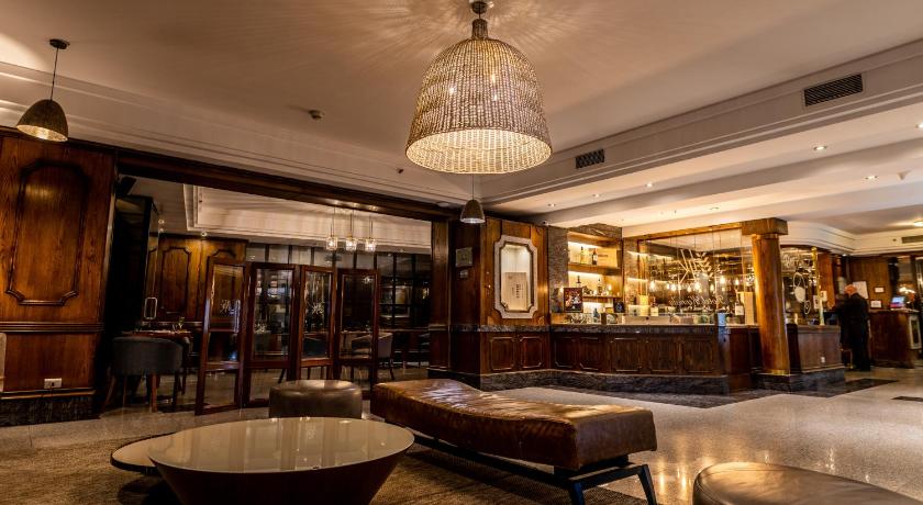 Hotel Kennedy — Hotel in Santiago