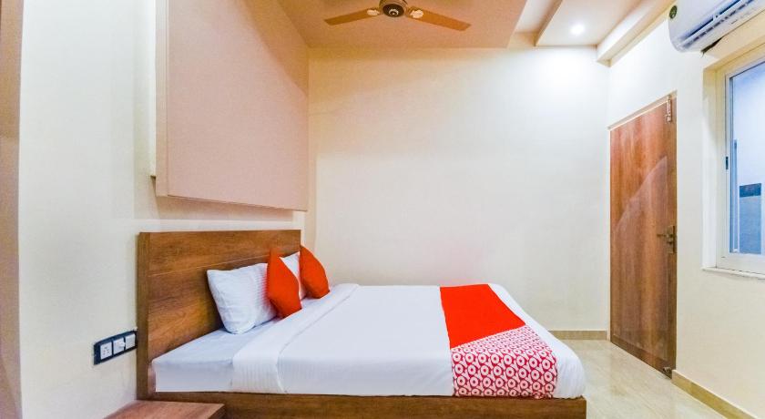 OYO 63072 Rama Inn