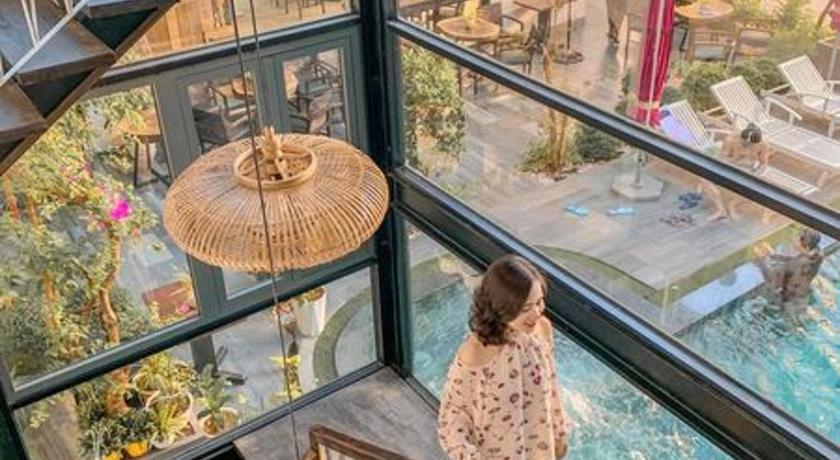 Life Boutique Hotel - image 4