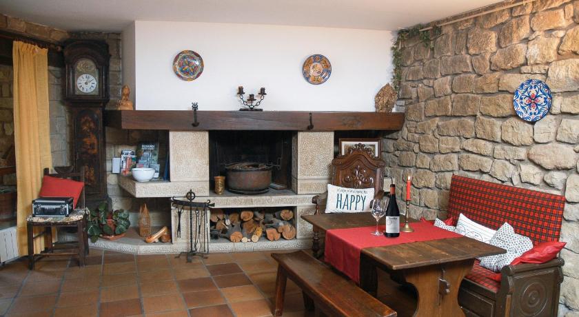 拉瓜尔迪亚 Casa Rural Erletxe 4星级 民宿 外观