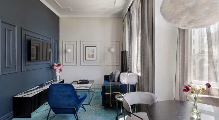 Image of Mason Suite 5