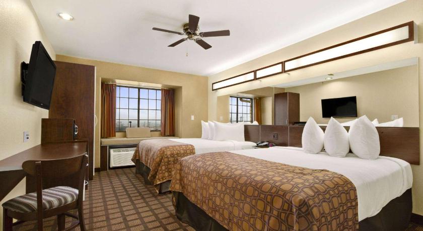 Microtel Inn & Suites by Wyndham Round Rock
