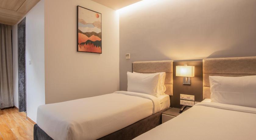 Northway Hotel photo