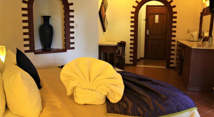 Image of Executive King Room 7