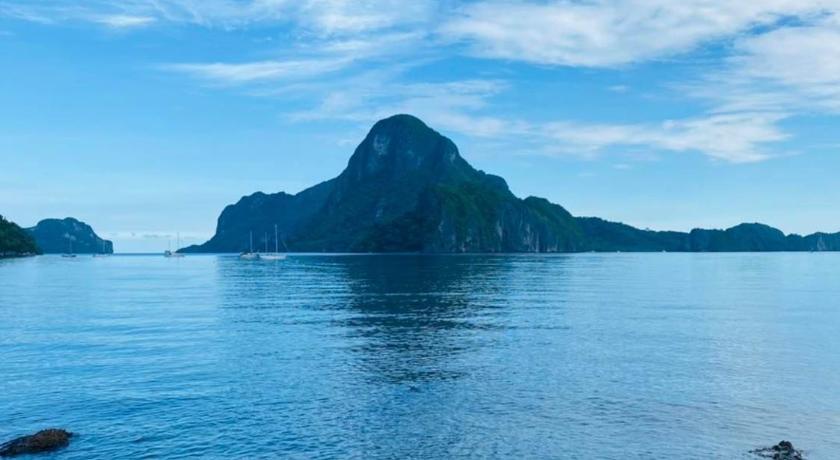 Ricos Beach Cottages — Hotel in Palawan