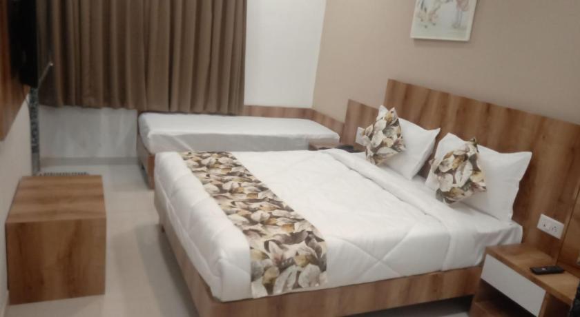 Hotel Shriji Arpan Inn photo
