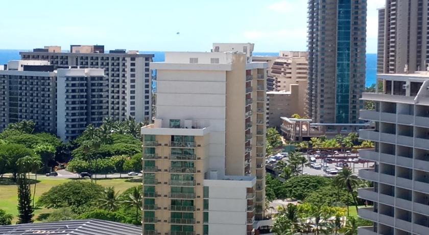 Royal Garden Waikiki Studio photo
