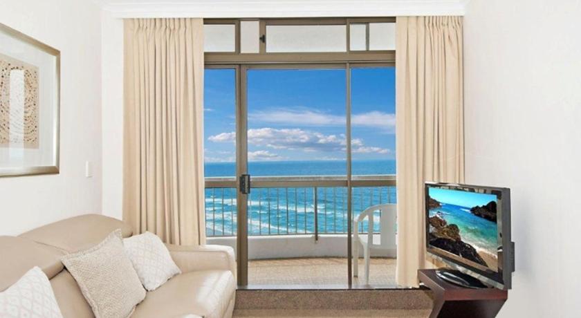 Surfers International Apartments Resort photo