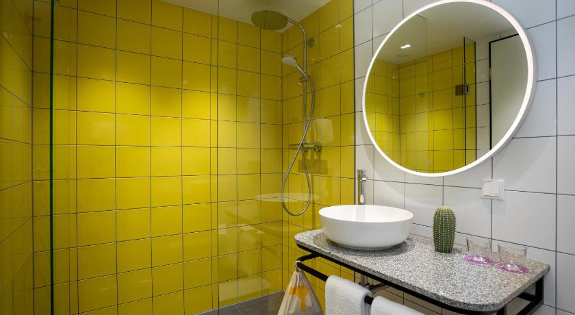 Image of Premium Suite with 1 double bed, 1 single bed a nd 1 sofa bed with a large terrace 2