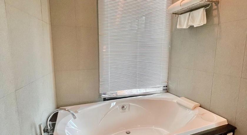 Image of Loft Suite 16