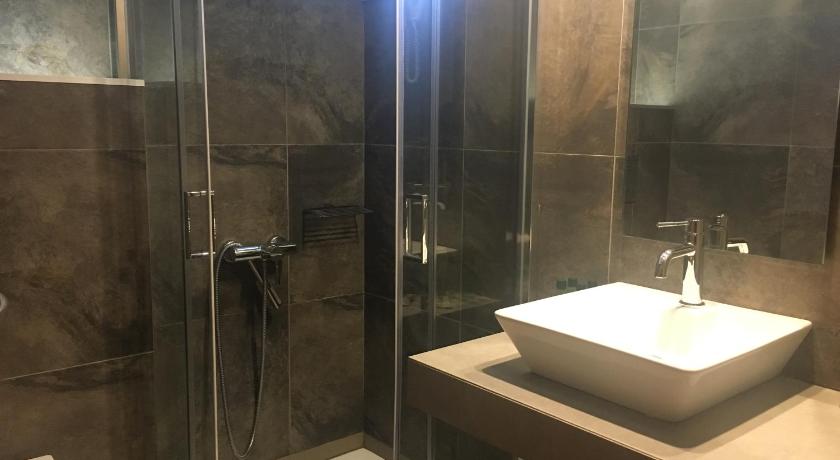 Image of Superior Twin Room with Sea View 17