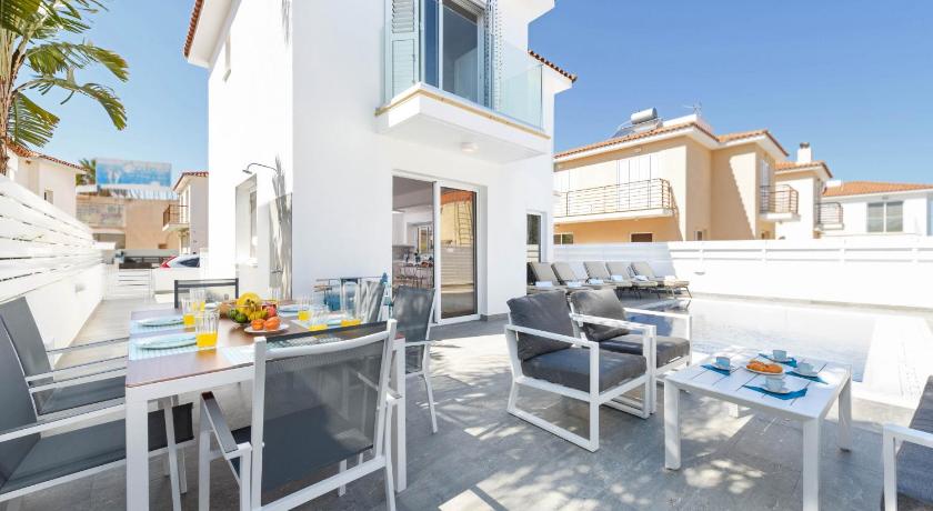 Villa Elaine photo