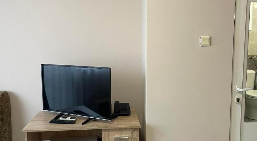 Family Guest House - image 48