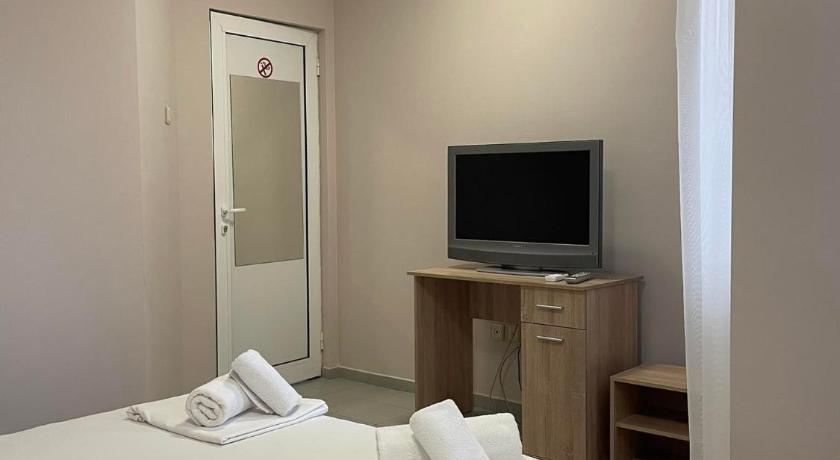 Family Guest House - image 38