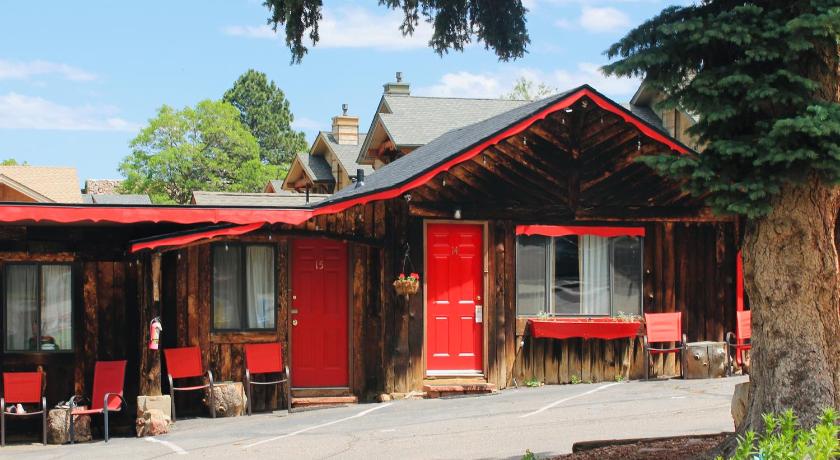 Foot of the Mountain Motel — Hotel in Boulder (CO)