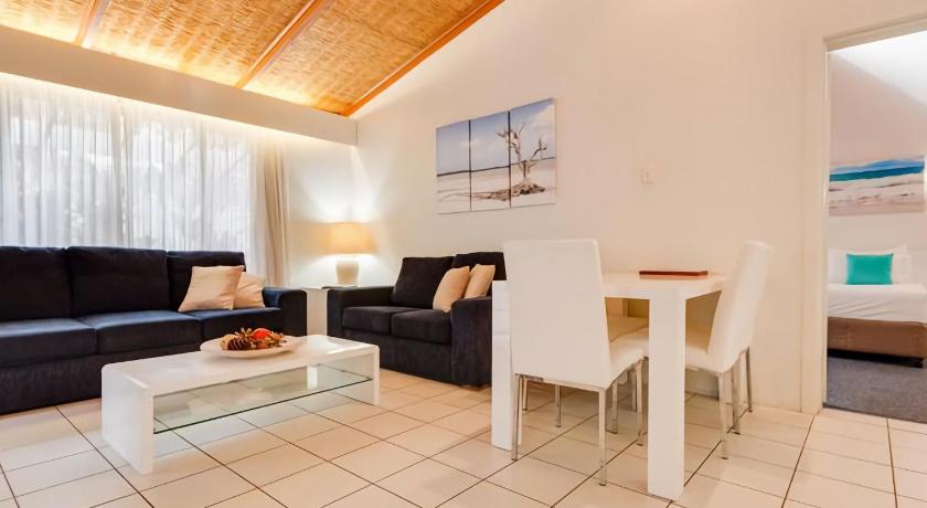 Sapphire Sea and Sand Nautilus Beach Resort 150 photo