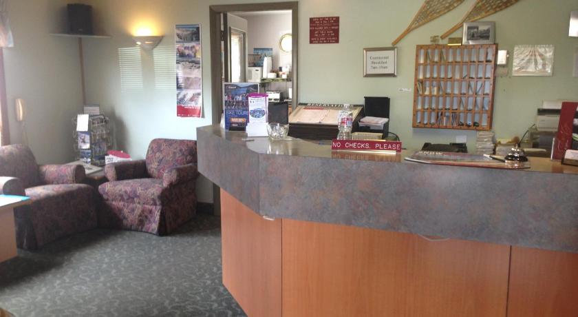 Snowshoe Motel photo