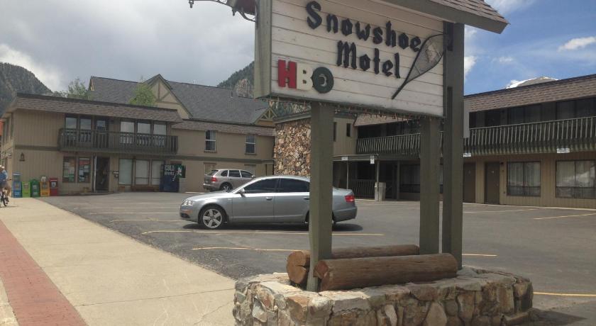 Snowshoe Motel